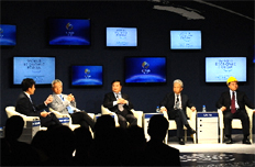 “中國向消費型國家轉變”分論壇舉行