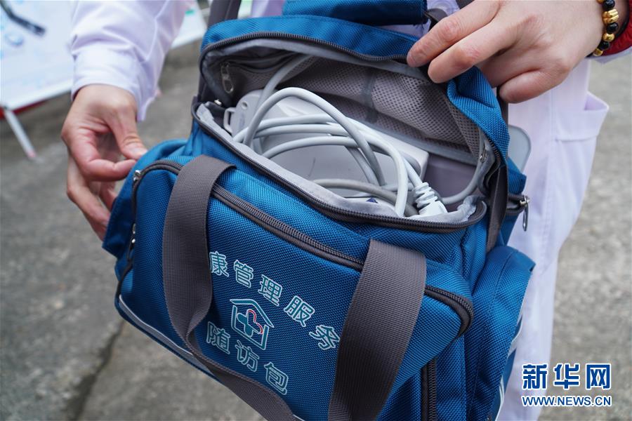 (新春走基層·圖文互動(dòng))(3)高山來了醫(yī)療隊(duì)