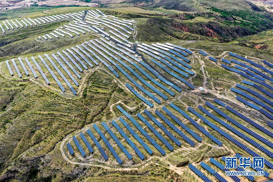 （新華全媒頭條·圖文互動(dòng)）（3）黃土地上向陽(yáng)花開——來(lái)自山西深度貧困地區(qū)的脫貧故事