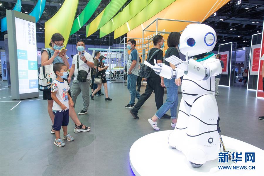 (新華全媒頭條·圖文互動)(9)擘畫新藍圖 開啟新征程——寫在黨的十九屆五中全會召開之際