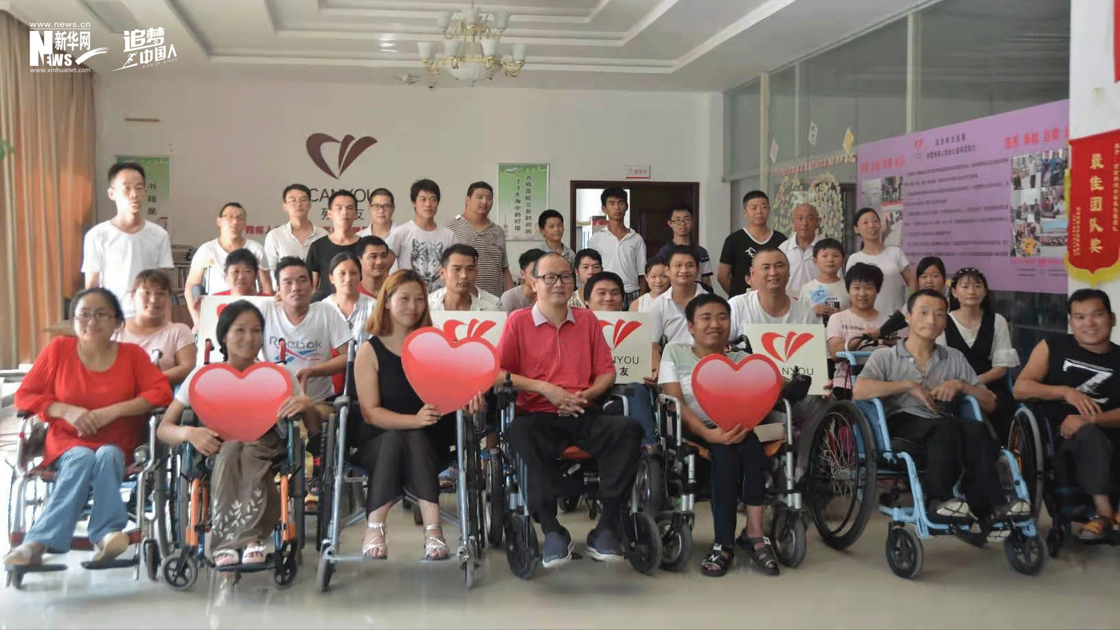 追夢中國人|李青榮：“云端”相遇，在鍵盤中找到“向上”的方向【全國助殘日】